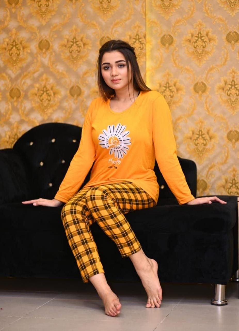 Flower Checkered Nightsuit For Women, Soft Cotton Women's Night Wear Flower Checkered Nightsuit For Women, Soft Cotton Women's Night Wear
